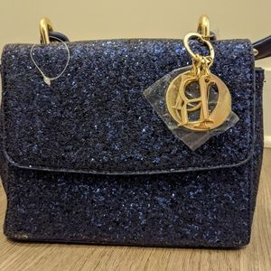 Sparkly blue cluth